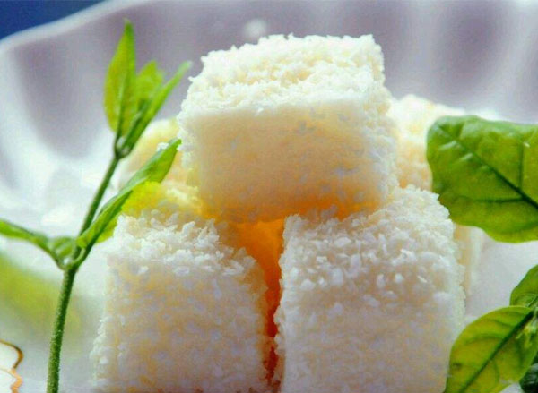 Coconut soft glutinous cake